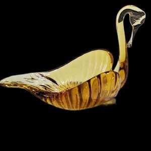Vintage Glass Amber Swan Great as a Nut/Trinket Dish or Candy Dish